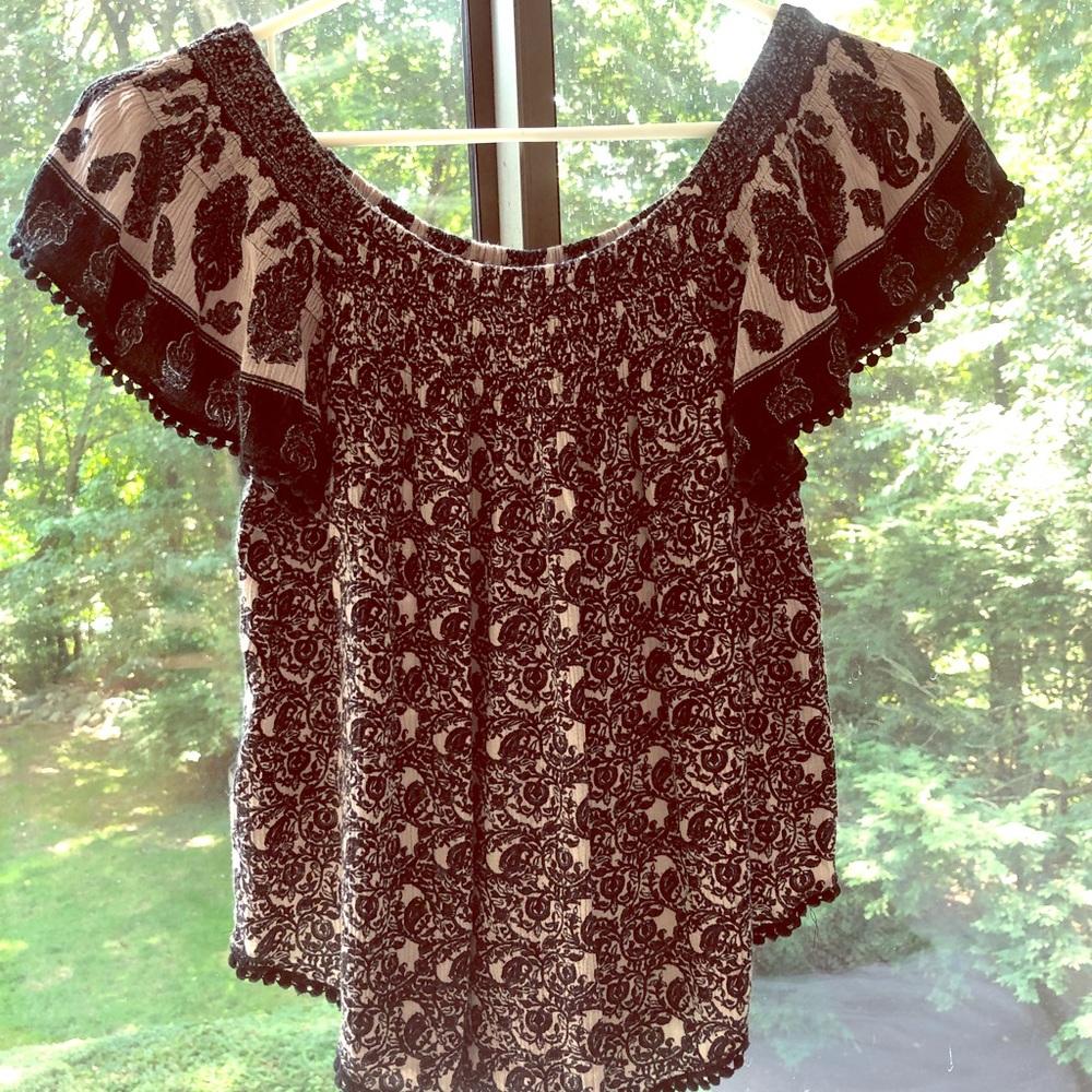 Pacsun off the shoulder shirt